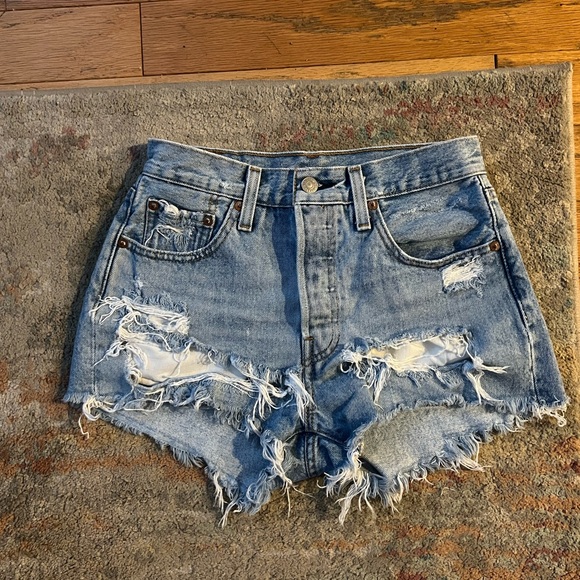 Levi’s 501 Original Short - Picture 7 of 8